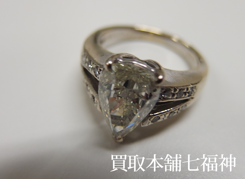 Pt900 ペアシェイプカット ダイヤモンドリングの買取事例