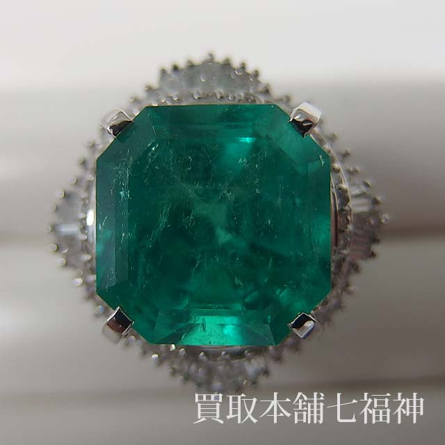 Pt900 エメラルドリング 12.07ct メレダイヤモンド 1.01ct