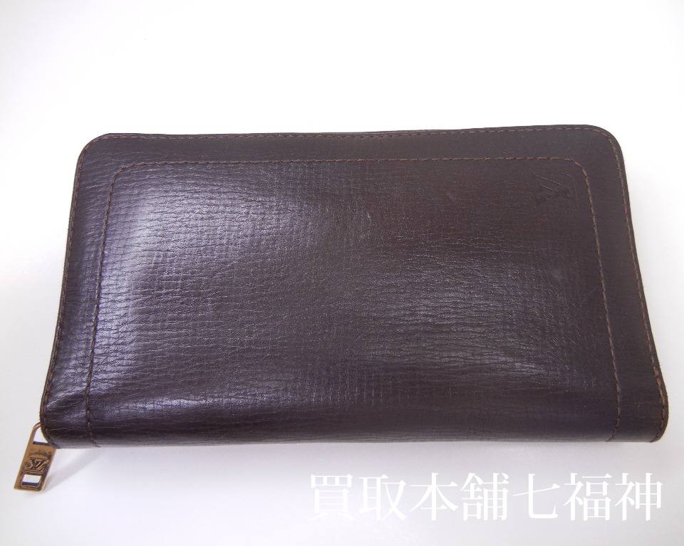 LV（ルイヴィトン）ジッピーオーガナイザー（長財布）ユタ M97025の買取事例
