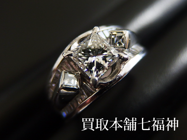 Pt900 プリンセスカットダイヤリング 1.008ctの買取事例