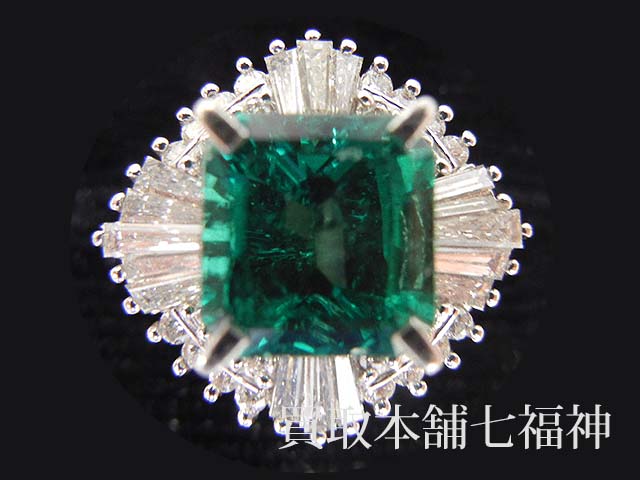Pt900 エメラルドリング 2.36ctダイヤ付の買取事例