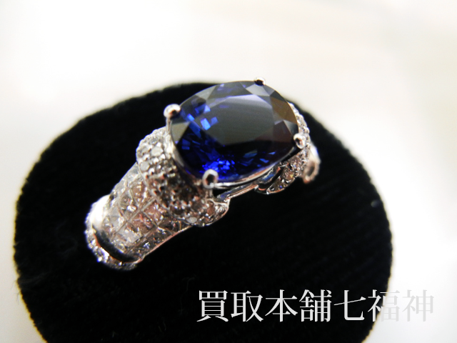 Pt900 サファイアリング3.28ct メレダイヤ付きの買取事例