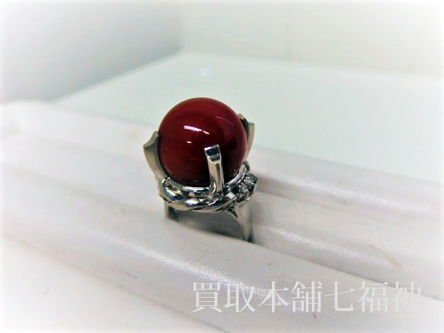 Pt900 珊瑚リング メレダイヤ付の買取事例