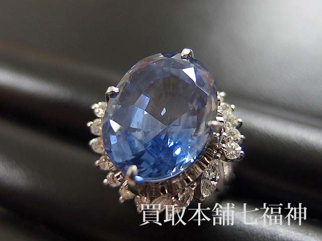 Pt900 サファイヤリング 9.88ctメレダイヤ付の買取事例