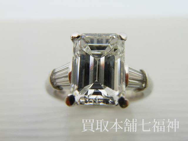 Pt900 エメラルドカットダイヤリング 3.001ct