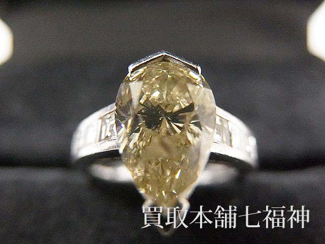 Pt900 ブラウンダイヤモンド3.141ct(中石)0.55ct(脇石)リングの買取事例