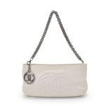 CHANEL シャネル チェーンショルダー ラムスキン 白